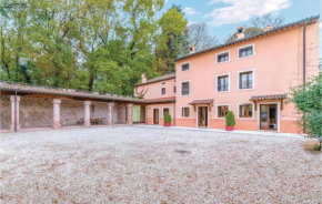 Отель La Peschiera  Castelgomberto